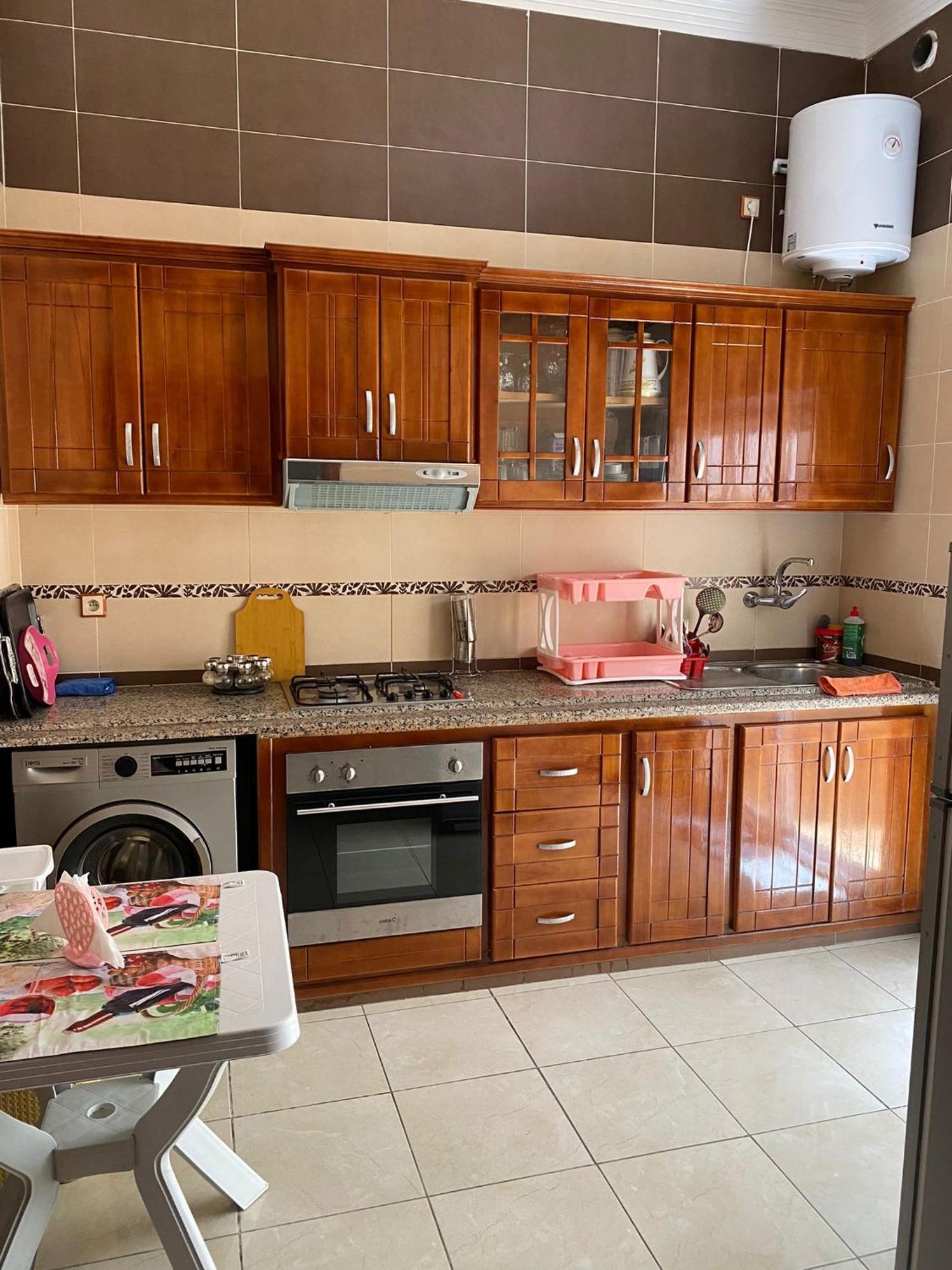 Appartement Martil 3 Chambres Proche De Centre Ville 5Mn A Pied Et La Plage 10Mn A Pied Et 10Mn De Aeroport Tetouan En Voiture Kültér fotó